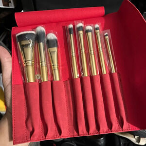 LUXIE makeup brushes
